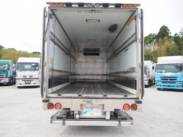 いすゞ フォワード 冷凍バン 中増t PKG-FSR34T2 年式 H19 [写真11]