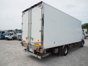 いすゞ フォワード 冷凍バン 中増t PKG-FSR34T2 年式 H19 [写真05]