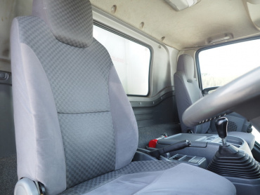 いすゞ フォワード 冷凍バン 中型 TKG-FRR90S2 年式 H25 [写真22]