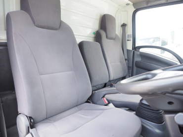 いすゞ エルフ バン車 小型 TKG-NMR85AN 年式 H26 [写真19]