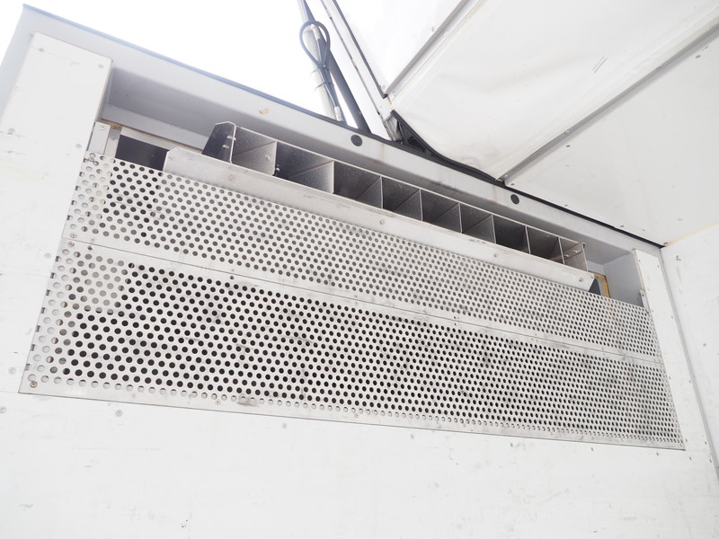 UDトラックス クオン 冷凍ウイング 大型 QKG-CG5ZA 年式 H24[写真15]