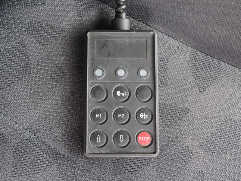 UDトラックス クオン 冷凍ウイング 大型 QKG-CG5ZA 年式 H24[写真38]