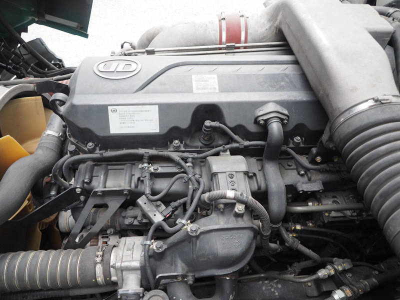 UDトラックス クオン 冷凍ウイング 大型 QKG-CG5ZA 年式 H24[写真49]