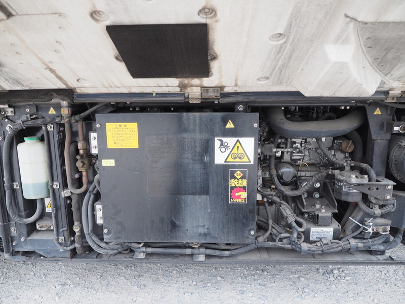 UDトラックス クオン 冷凍ウイング 大型 QKG-CG5ZA 年式 H24[写真30]