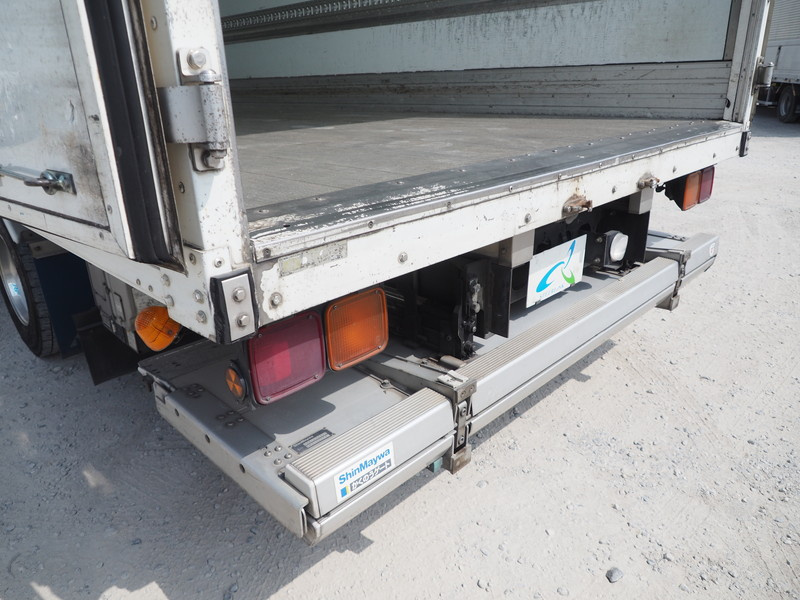 いすゞ フォワード 冷凍バン 中型 SKG-FRR90S2 年式 H24[写真15]