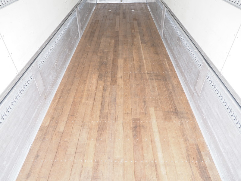 いすゞ ギガ 冷凍ウイング 大型 PDG-CYJ77W8 年式 H20[写真30]