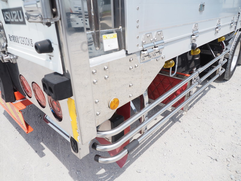 いすゞ ギガ 冷凍ウイング 大型 PDG-CYJ77W8 年式 H20[写真12]