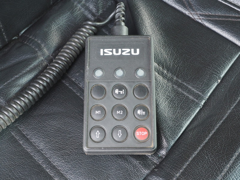 いすゞ ギガ 冷凍ウイング 大型 PDG-CYJ77W8 年式 H20[写真41]