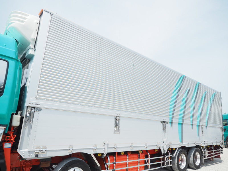 いすゞ ギガ 冷凍ウイング 大型 PDG-CYJ77W8 年式 H20[写真16]