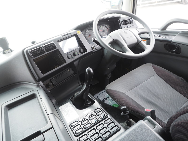 三菱ふそう スーパーグレート ウイング車 大型 QKG-FS54VZ 年式 H25[写真31]