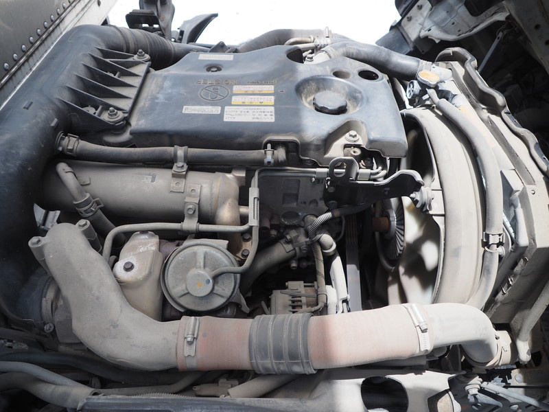 いすゞ エルフ バン車 小型 BKG-NMR85AN 年式 H22[写真31]