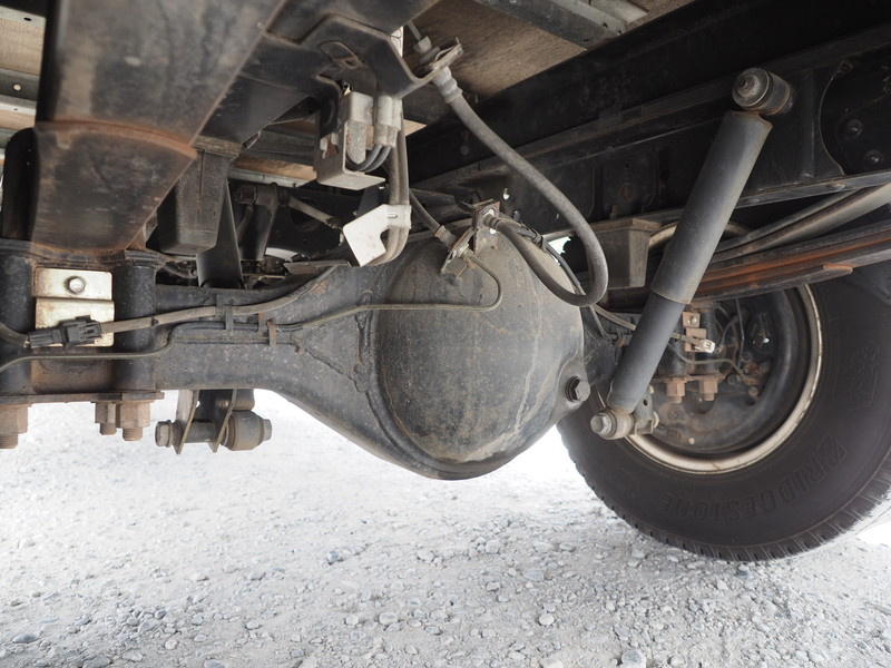 いすゞ エルフ バン車 小型 BKG-NMR85AN 年式 H22[写真29]