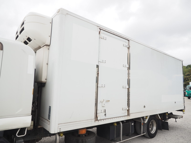 いすゞ フォワード 冷凍バン 中型 SKG-FRR90T2 年式 H23[写真10]