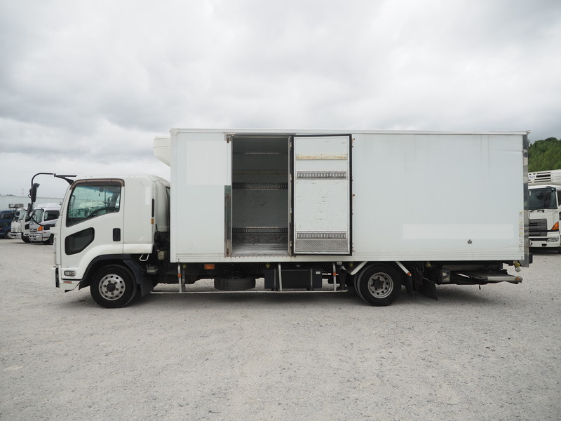 いすゞ フォワード 冷凍バン 中型 SKG-FRR90T2 年式 H23[写真12]