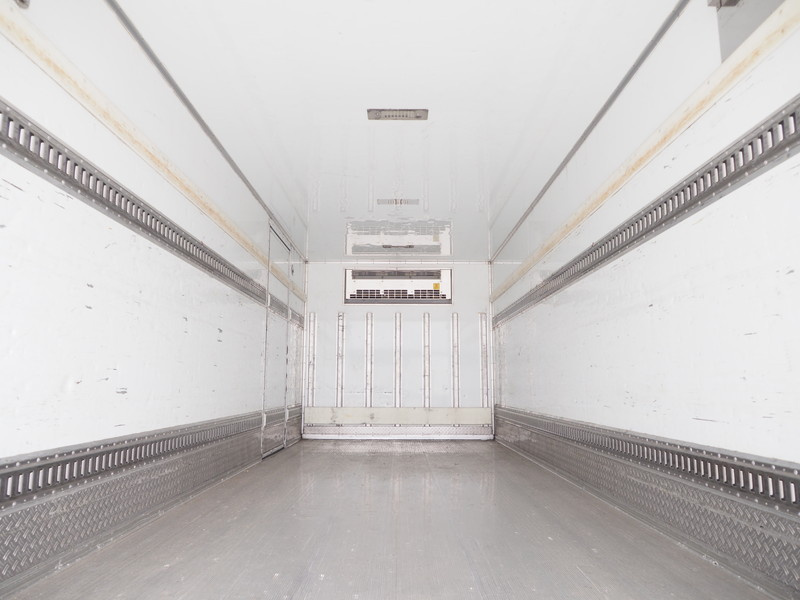 いすゞ フォワード 冷凍バン 中型 SKG-FRR90T2 年式 H23[写真14]