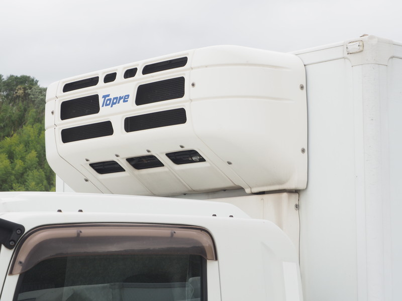 いすゞ フォワード 冷凍バン 中型 SKG-FRR90T2 年式 H23[写真08]