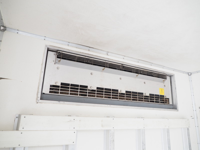 いすゞ フォワード 冷凍バン 中型 TKG-FRR90T2 年式 H25[写真16]