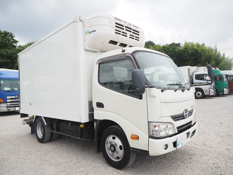 日野 デュトロ 冷凍バン 小型 TKG-XZU645M 年式 H28[写真04]