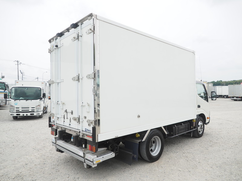 日野 デュトロ 冷凍バン 小型 TKG-XZU645M 年式 H28[写真05]