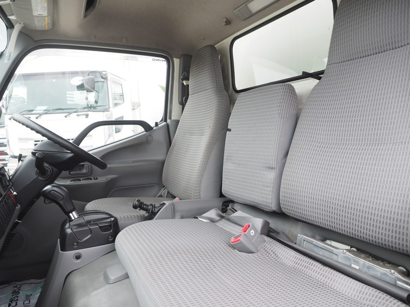 日野 デュトロ 冷凍バン 小型 TKG-XZU645M 年式 H28[写真30]