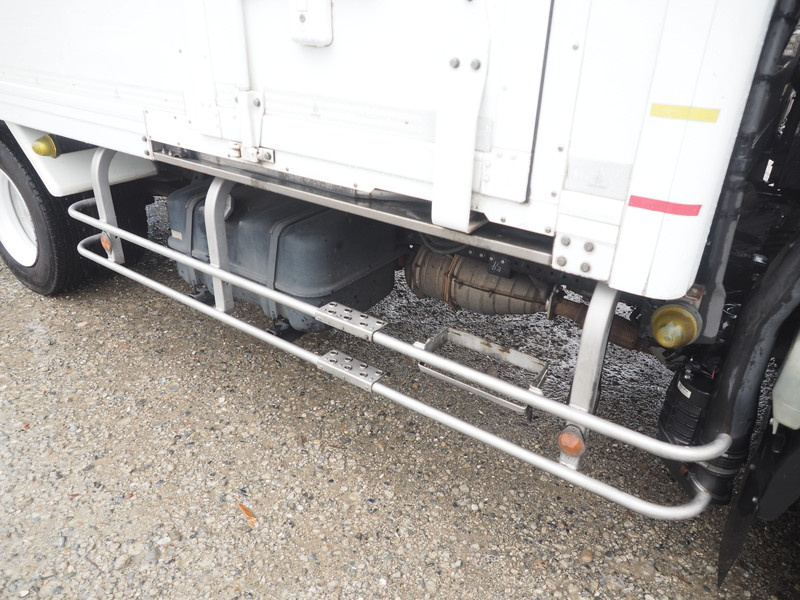 いすゞ エルフ 冷凍バン 小型 TKG-NPR85AN 年式 H25[写真10]