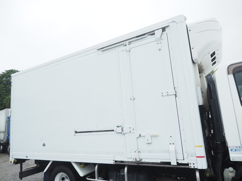いすゞ エルフ 冷凍バン 小型 TKG-NPR85AN 年式 H25[写真09]