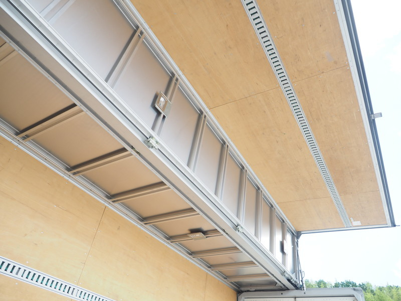 いすゞ フォワード ウイング車 中型 TKG-FRR90S2 年式 H25[写真20]