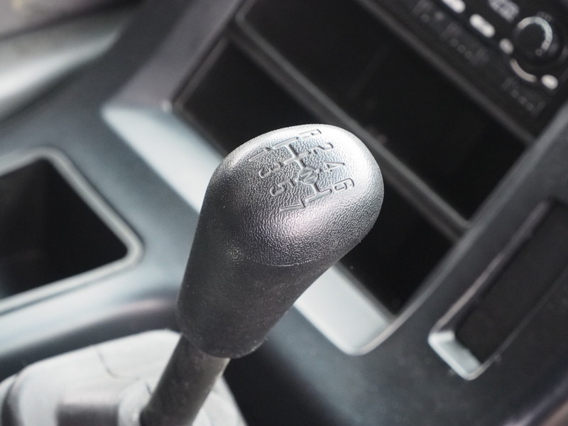 いすゞ ギガ ウイング車 大型 QKG-CYJ77A 年式 H25[写真33]