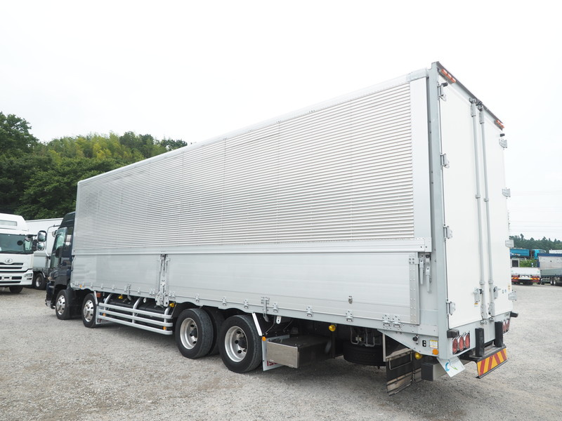 いすゞ ギガ ウイング車 大型 QKG-CYJ77A 年式 H25[写真06]