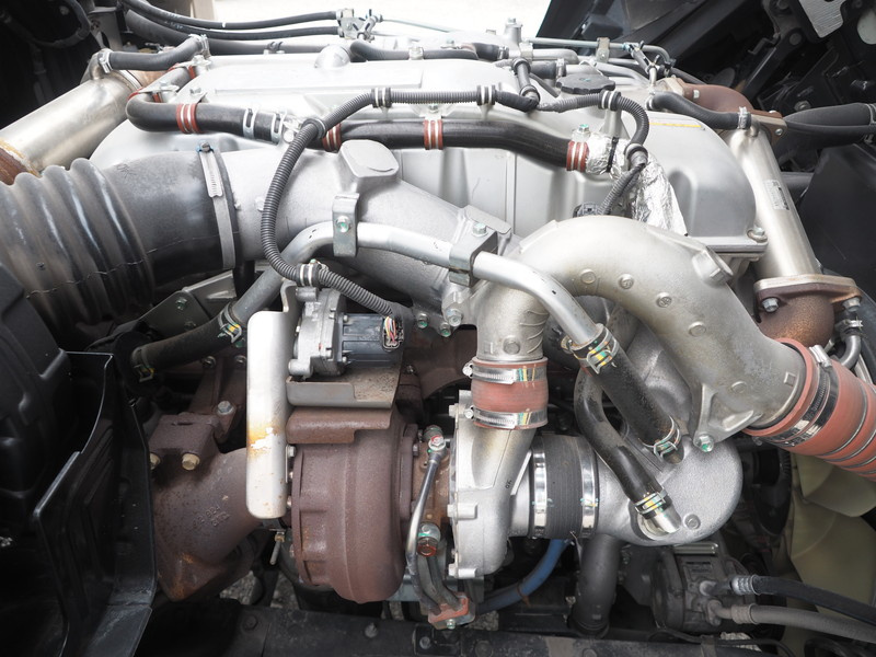 いすゞ ギガ ウイング車 大型 QKG-CYJ77A 年式 H25[写真45]