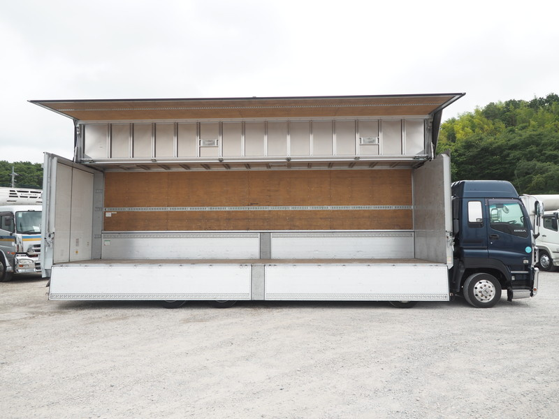 いすゞ ギガ ウイング車 大型 QKG-CYJ77A 年式 H25[写真09]