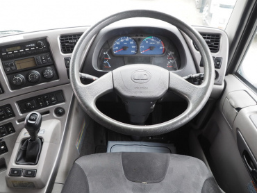 UDトラックス クオン 冷凍ウイング 大型 QKG-CG5ZA 年式 H24 [写真34]