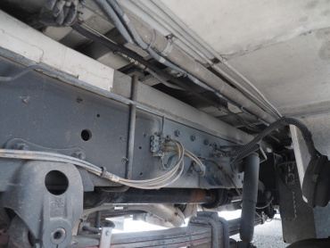 UDトラックス クオン 冷凍ウイング 大型 QKG-CG5ZA 年式 H24 [写真45]