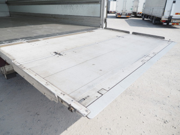 いすゞ フォワード 冷凍バン 中型 SKG-FRR90S2 年式 H24 [写真18]