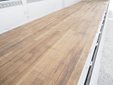 いすゞ ギガ 冷凍ウイング 大型 PDG-CYJ77W8 年式 H20 [写真25]