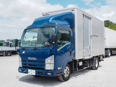 いすゞ エルフ バン車 小型 BKG-NMR85AN 年式 H22 [写真01]