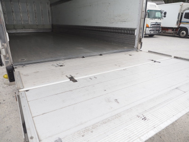 いすゞ フォワード 冷凍バン 中型 SKG-FRR90T2 年式 H23 [写真21]