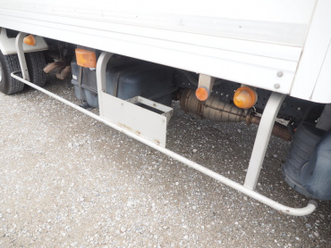 いすゞ エルフ 冷凍バン 小型 BKG-NPR85AN 年式 H22 [写真09]