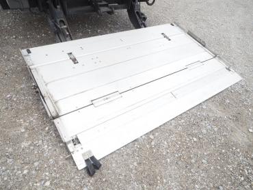 いすゞ エルフ 冷凍バン 小型 BKG-NPR85AN 年式 H22 [写真21]