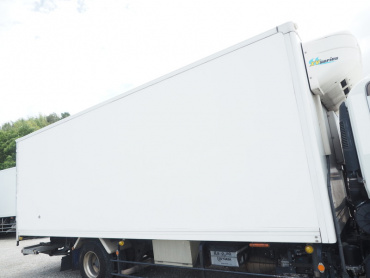 いすゞ フォワード 冷凍バン 中型 TKG-FRR90T2 年式 H25 [写真08]