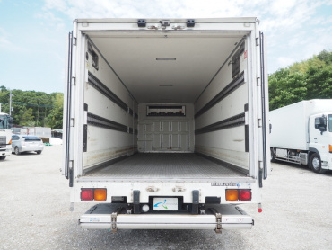 いすゞ フォワード 冷凍バン 中型 TKG-FRR90T2 年式 H25 [写真13]