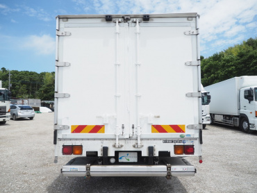 いすゞ フォワード 冷凍バン 中型 TKG-FRR90T2 年式 H25 [写真05]