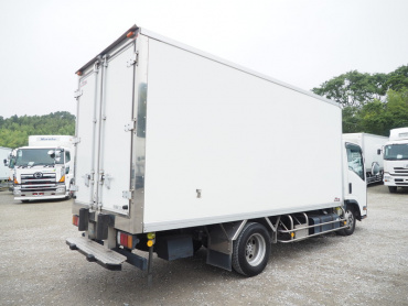 いすゞ エルフ 冷凍バン 小型 BKG-NMR85AN 年式 H22 [写真03]