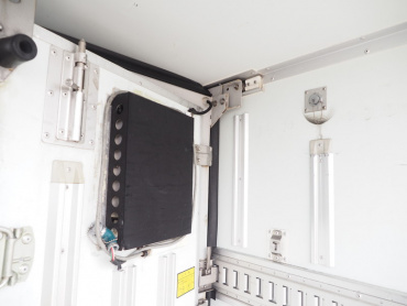 いすゞ エルフ 冷凍バン 小型 BKG-NMR85AN 年式 H22 [写真18]