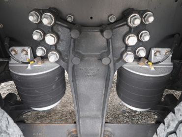 いすゞ ギガ ウイング車 大型 QKG-CYJ77A 年式 H25 [写真38]