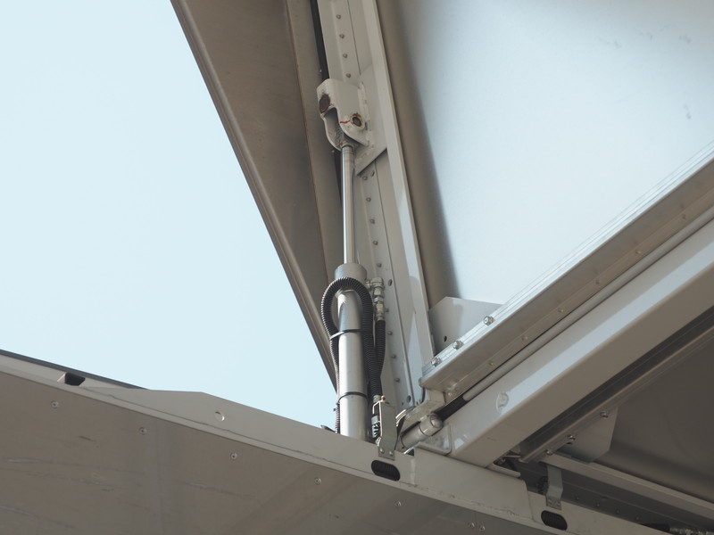 三菱ふそう ファイター ウイング車 中型 TKG-FK61F 年式 H27[写真18]