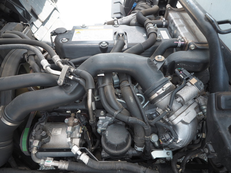 いすゞ フォワード 冷凍バン 中型 TKG-FRR90S2 年式 H27[写真38]