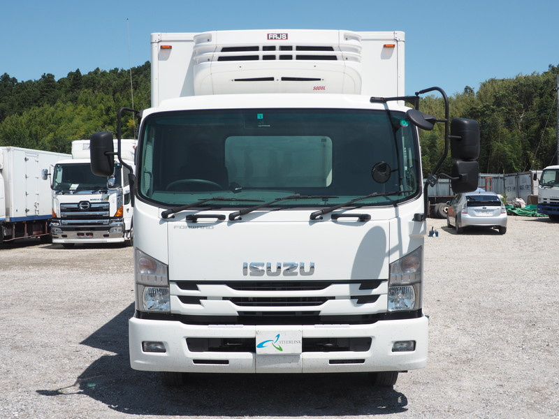 いすゞ フォワード 冷凍バン 中型 TKG-FRR90S2 年式 H27[写真03]