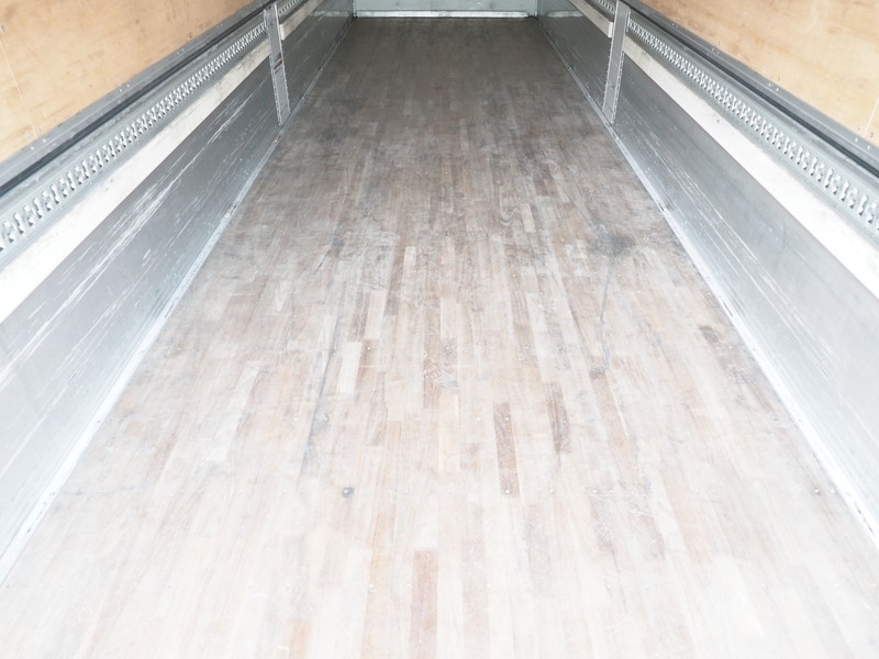 いすゞ ギガ ウイング車 大型 QKG-CYJ77A 年式 H25[写真25]