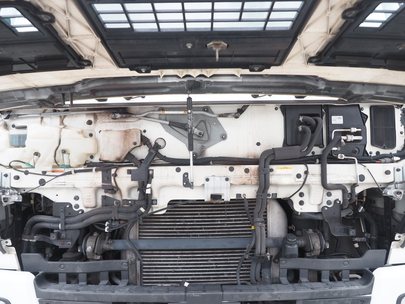 いすゞ ギガ ウイング車 大型 QKG-CYJ77A 年式 H25[写真42]